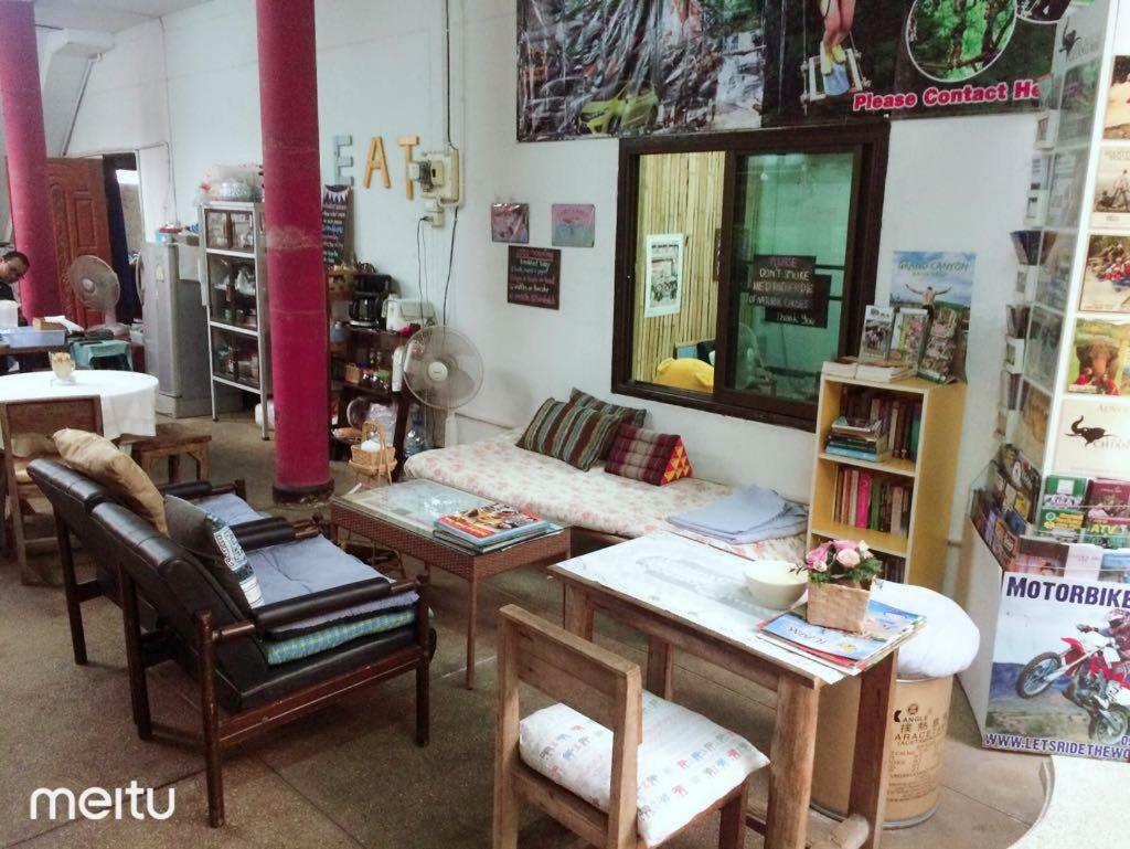 Sister House Chiangmai (Adults Only) Acomodação com café da manhã Chiang Mai Exterior foto